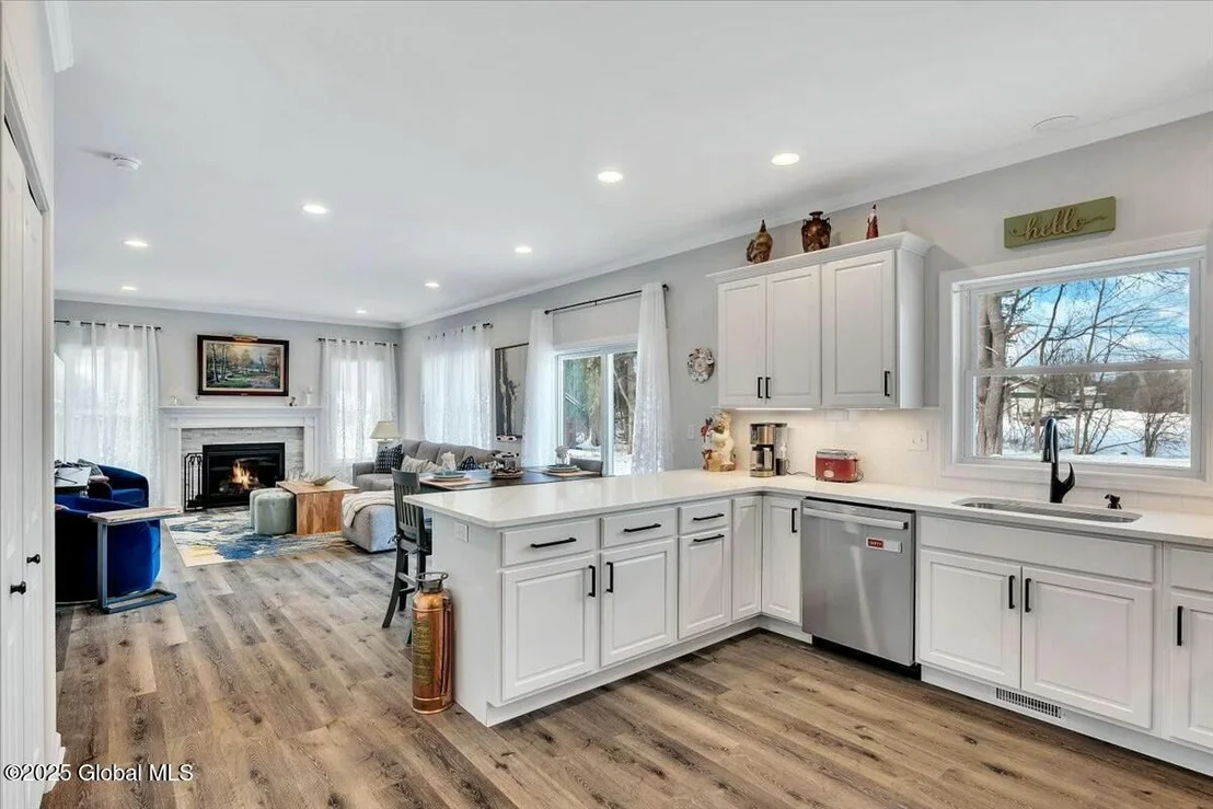 Photo of 9 Lynn Drive