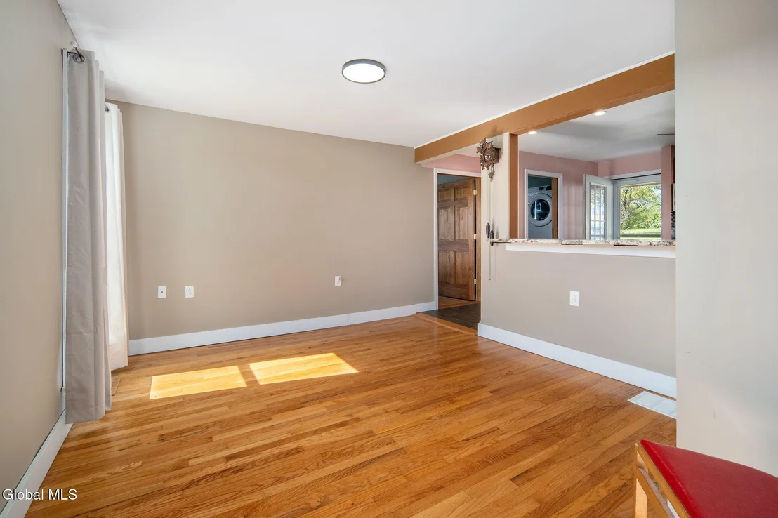 Photo of 223 Grovenors Corners Road