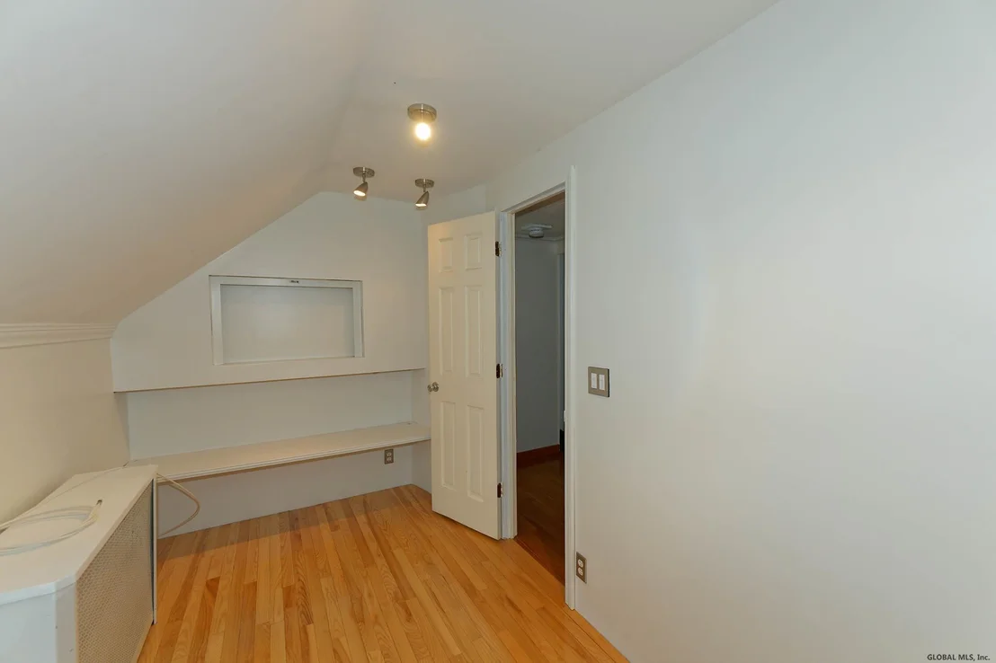 Photo of 2 FRANK Street
