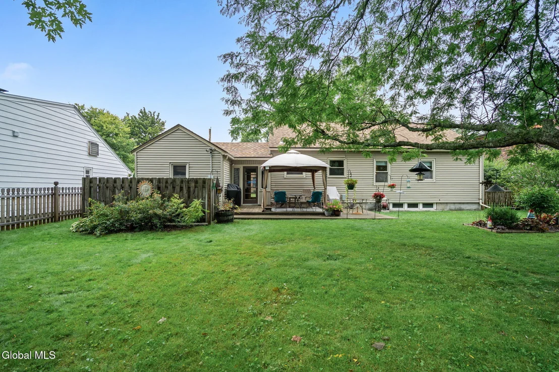 Photo of 303 Wren Street