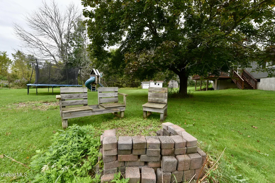 Photo of 455 Middle Road