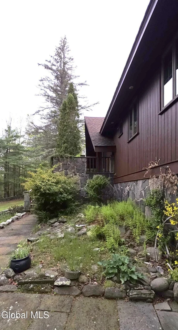 Photo of 184 Cloos Road