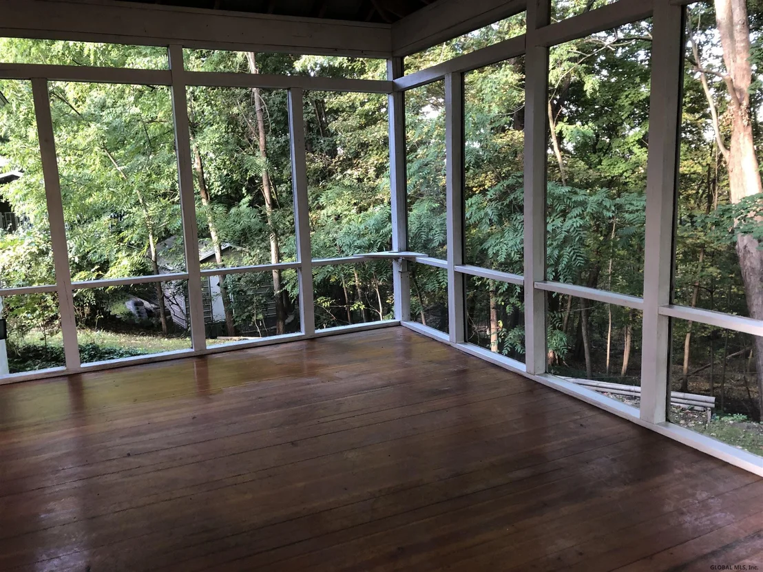 Photo of 5 MANN Drive