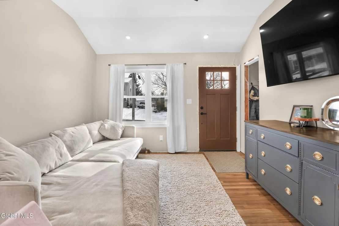 Photo of 9 Nelson Avenue