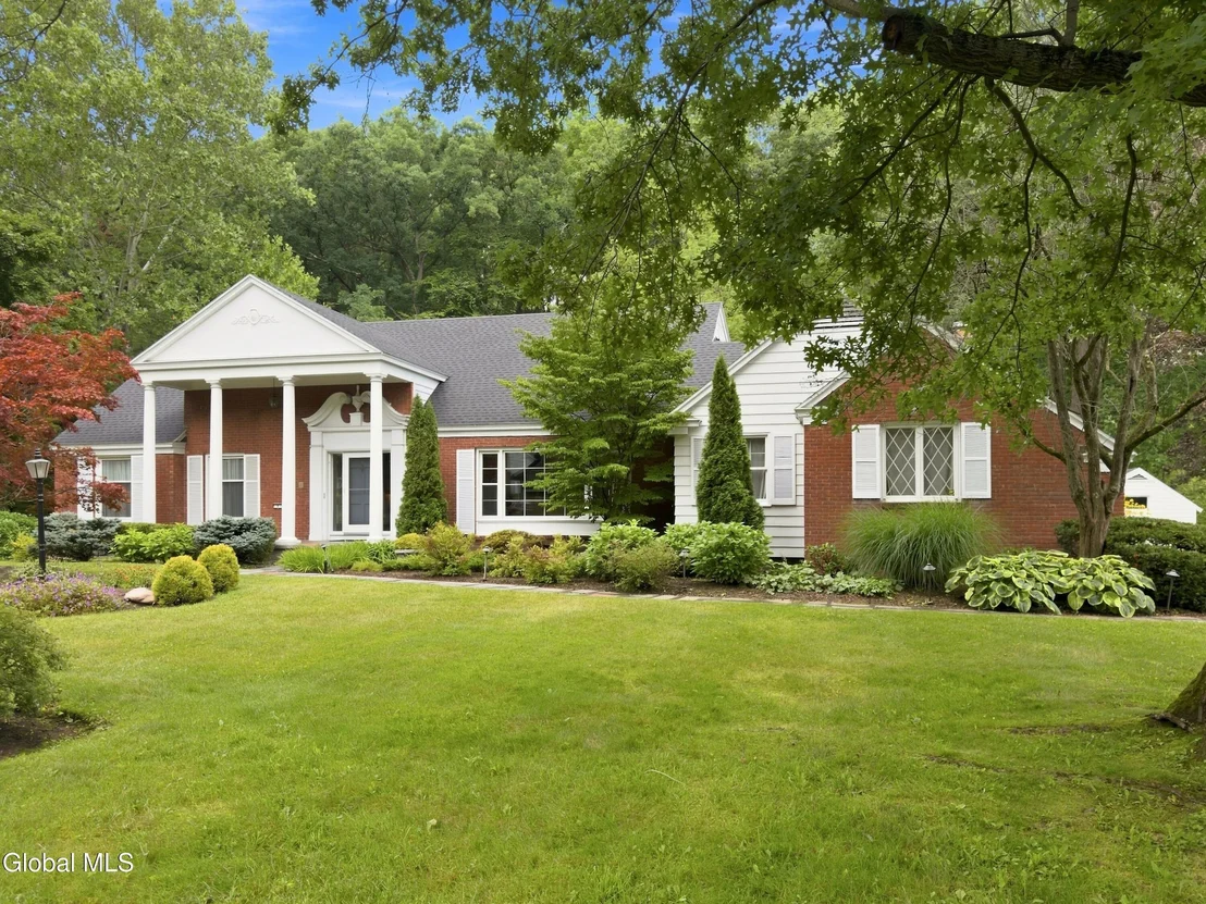 Photo of 7 Macaffer Drive