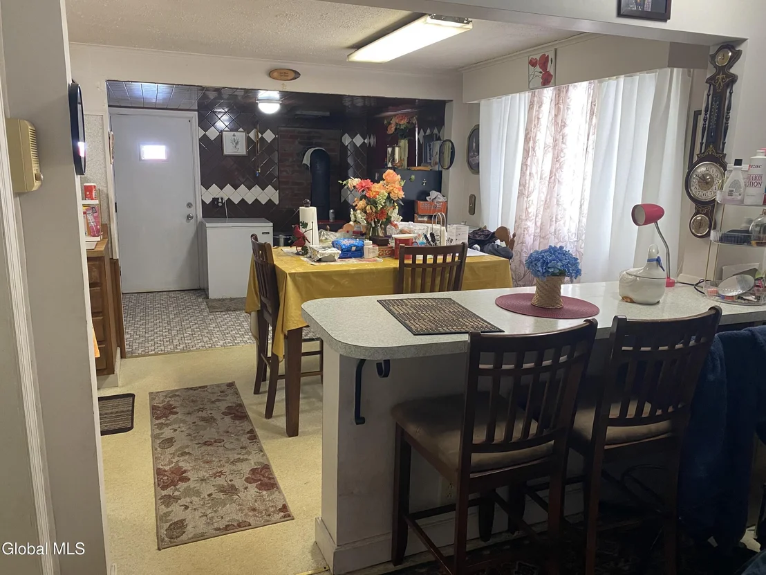Photo of 817 Holland Road