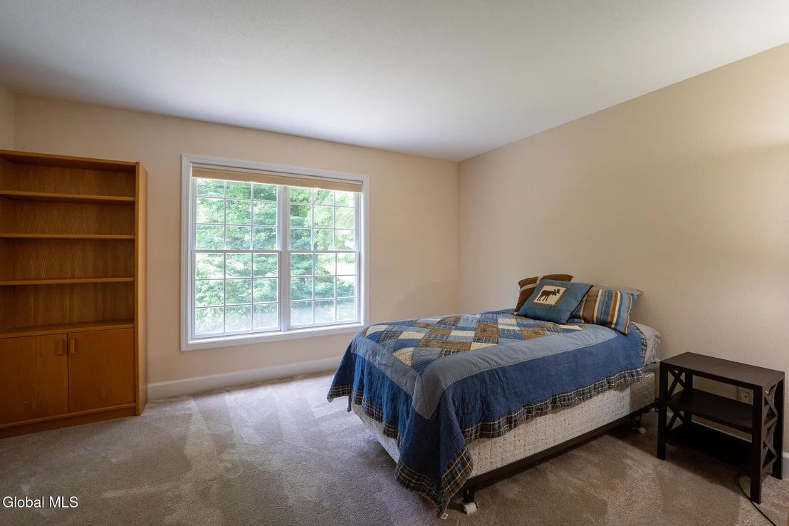 Photo of 10 Whitestone Way
