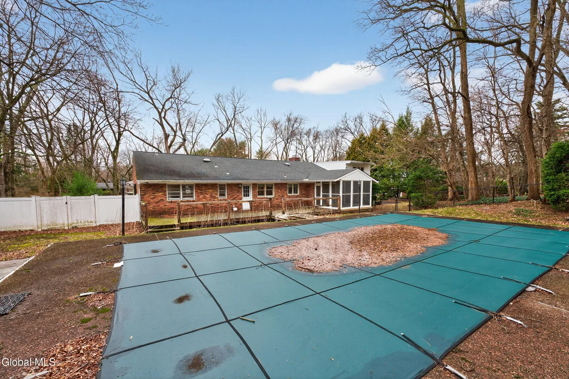 Photo of 7 N Maple Lane