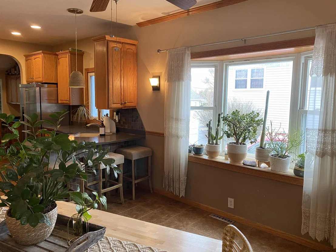 Photo of 132 OREGON Avenue