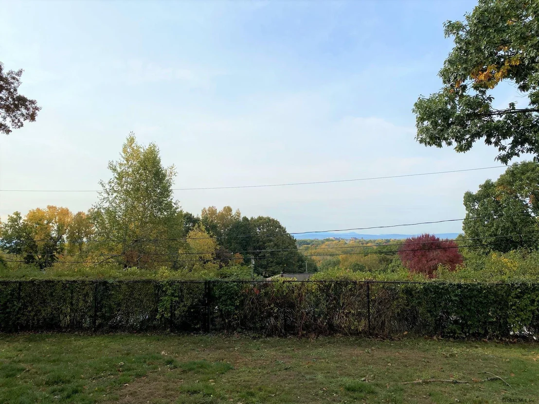 Photo of 120 SHAKER Road