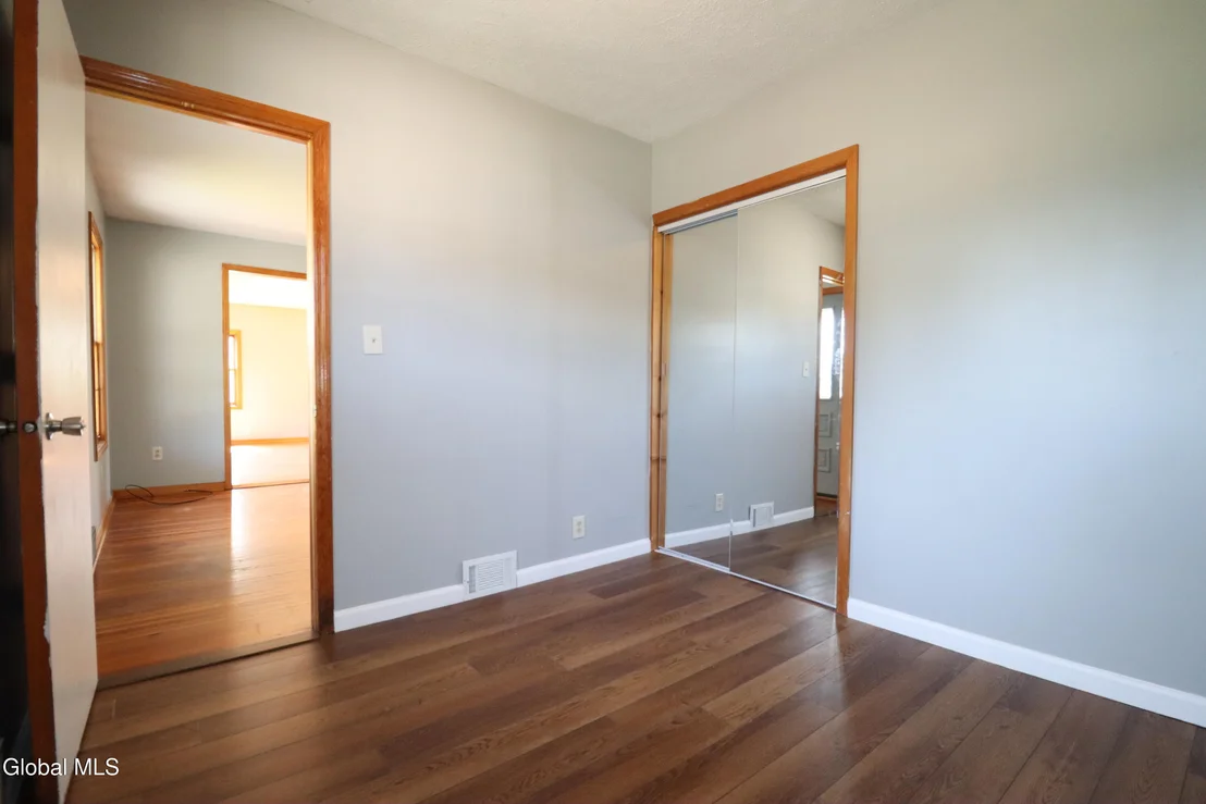 Photo of 319 Melrose Street