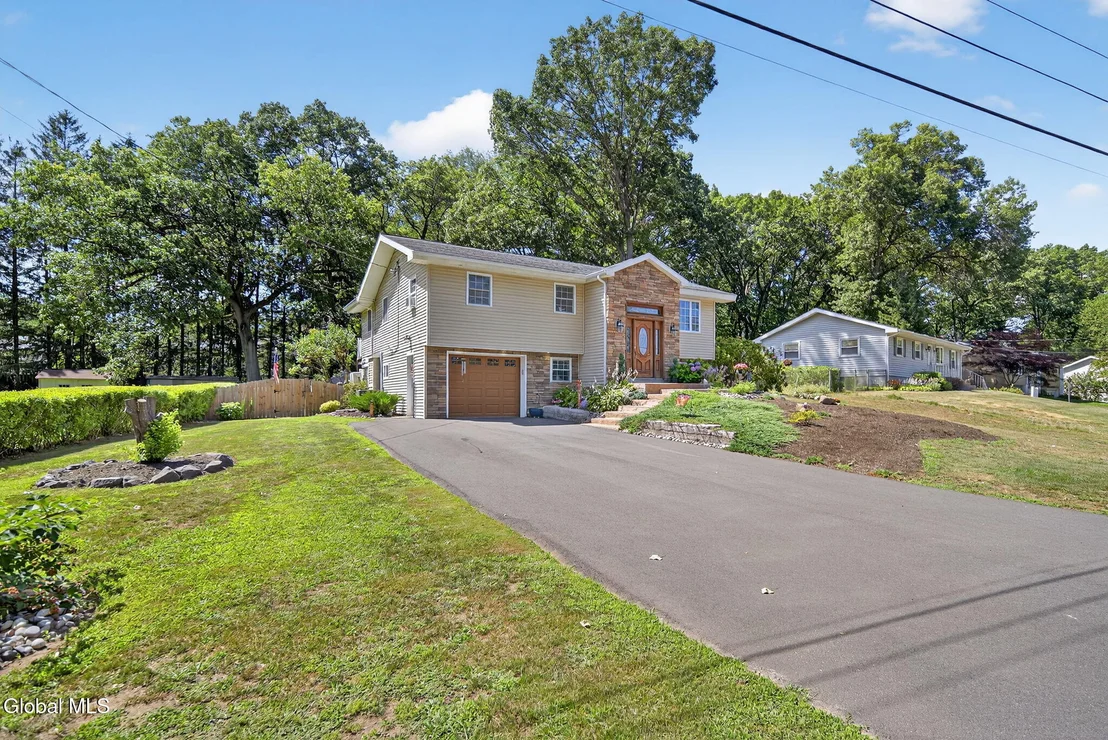 Photo of 1037 Timothy Lane