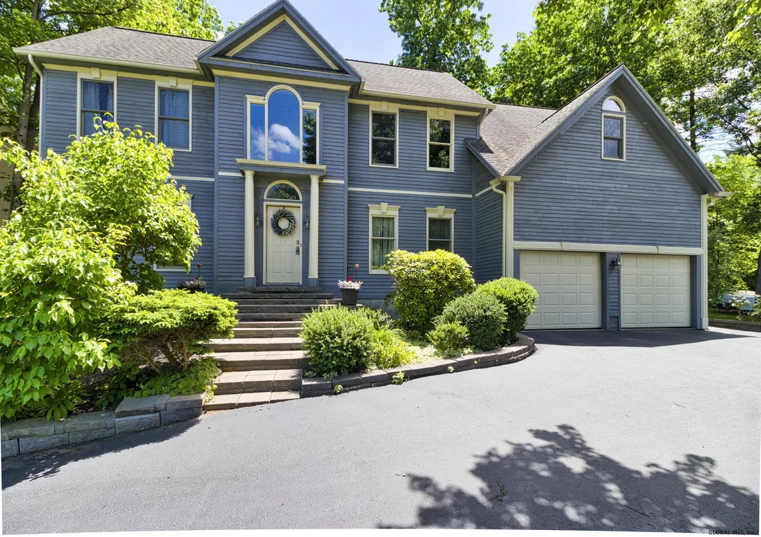 Photo of 54 OAK TREE Lane