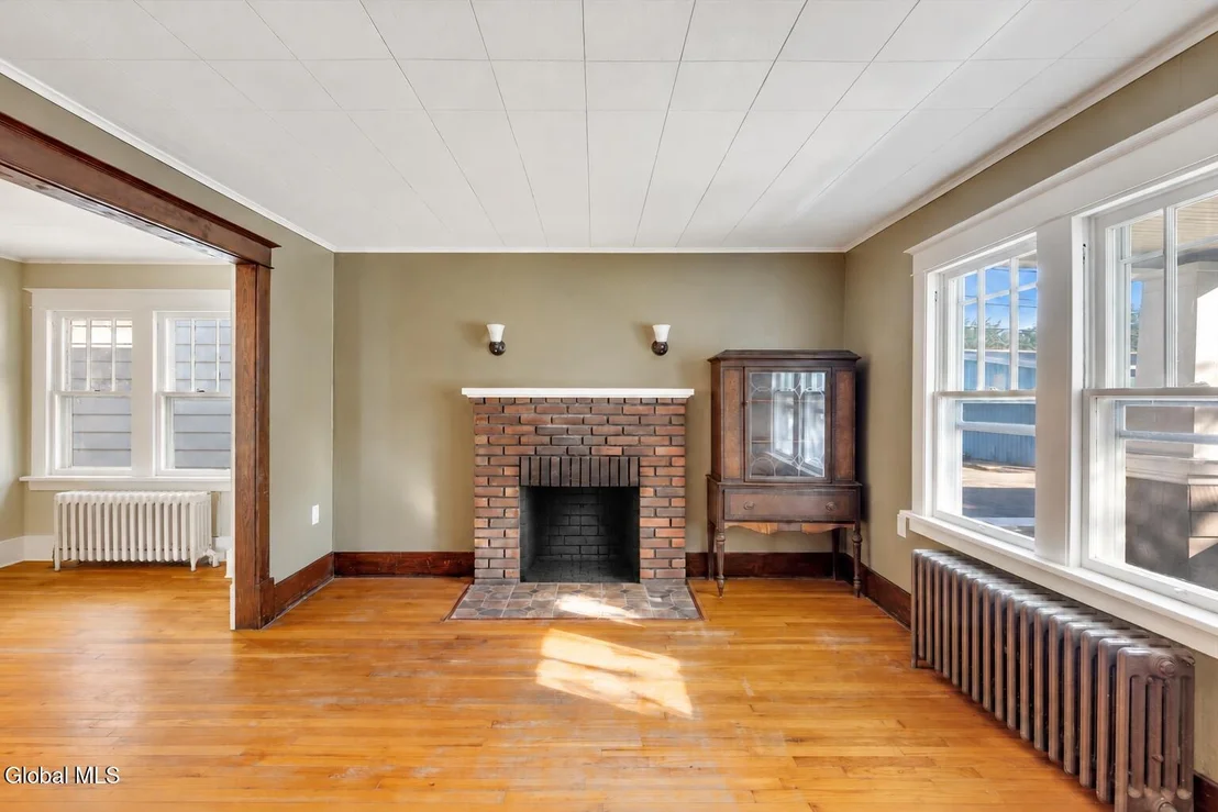 Photo of 2 Irving Place