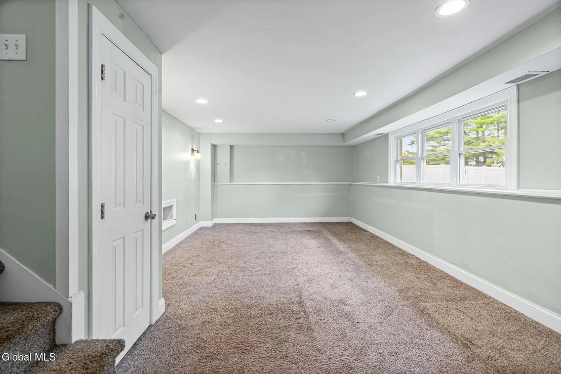 Photo of 16 Ridgewood Lane