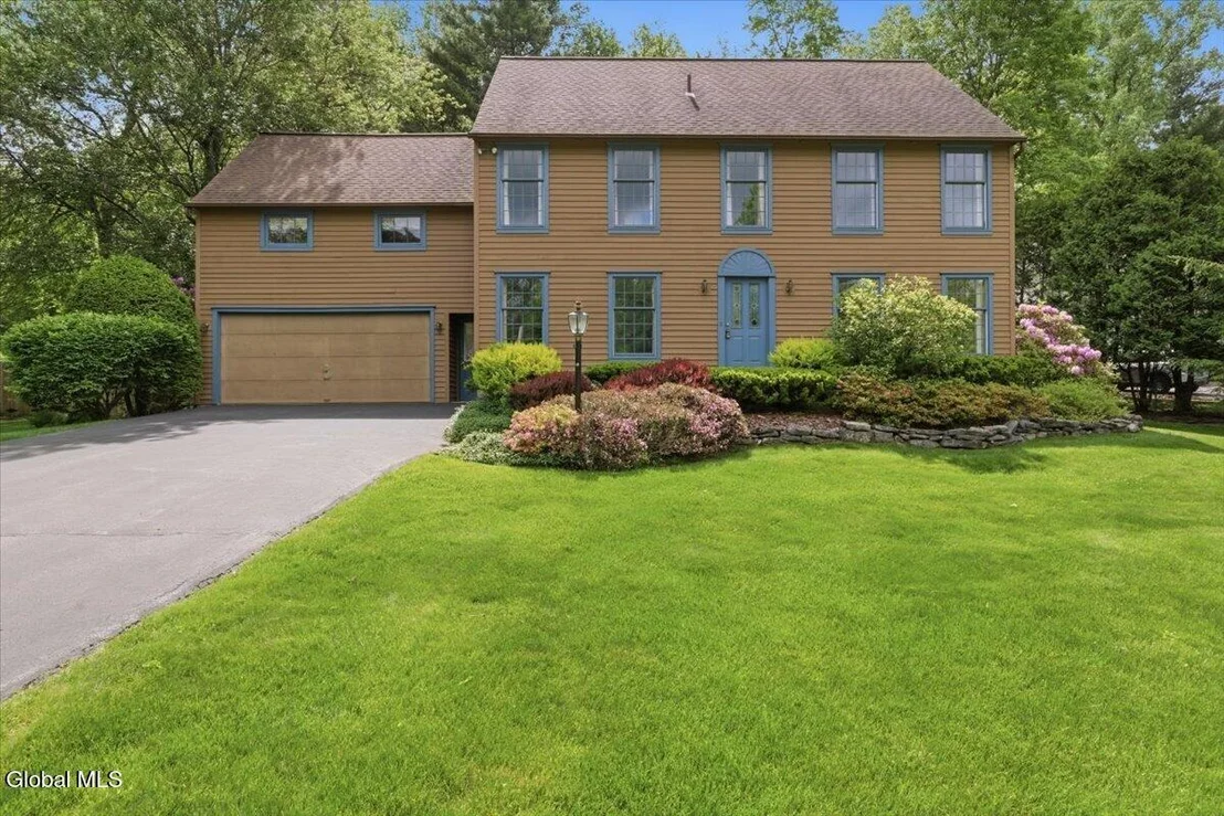 Photo of 908 Mohegan Road