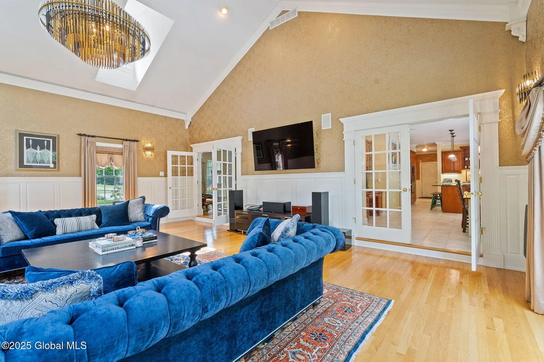 Photo of 428 Ridgehill Road