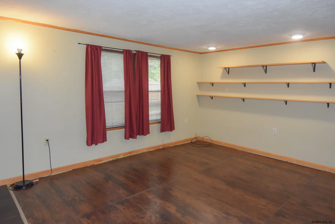 Photo of 104 DUNSBACH Road