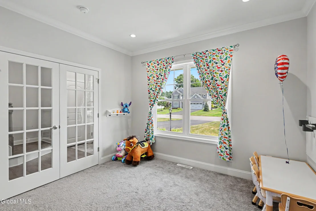 Photo of 30 Greenbrier Way