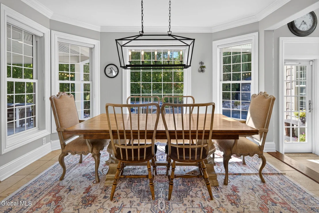 Photo of 245 Menlo Park Road