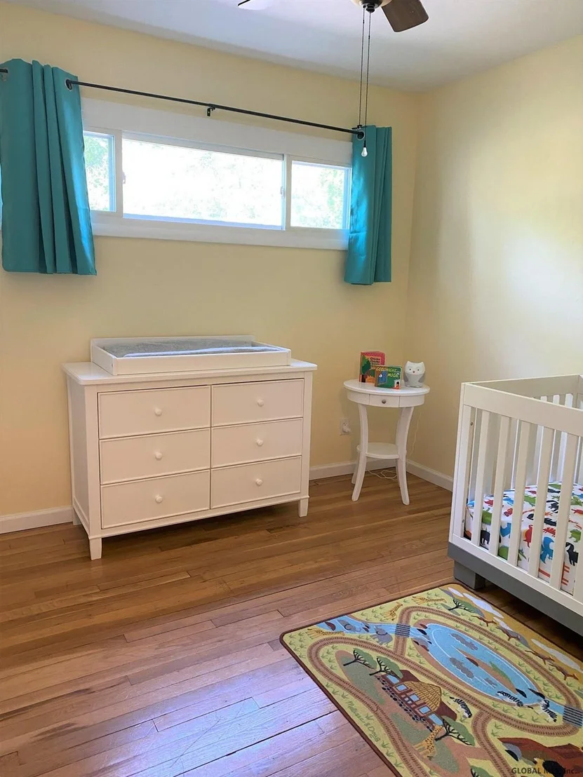 Photo of 4 JEAN Place