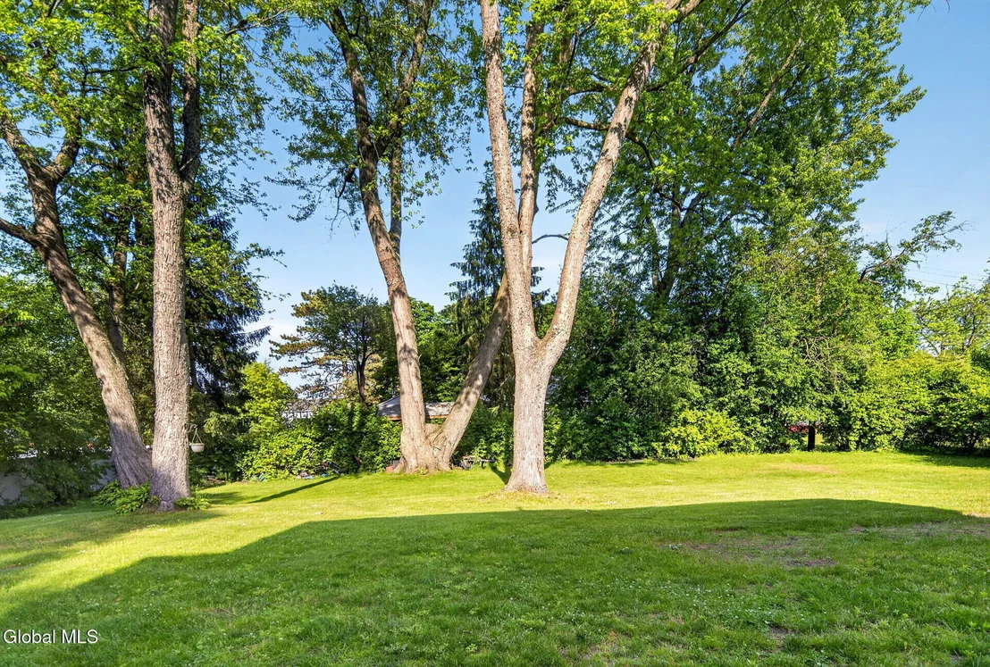 Photo of 2232 Balltown Road