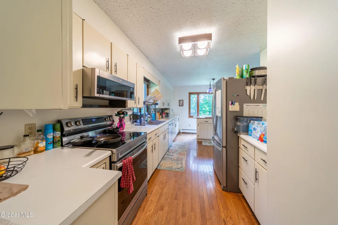 Photo of 588 Bagdad Road