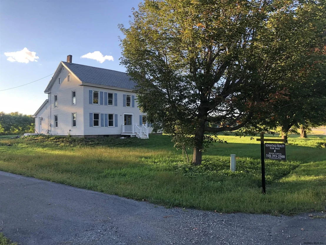 Photo of 1237 W RIVER Road