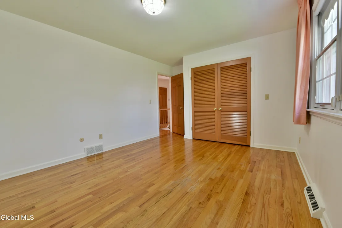 Photo of 1205 Viewmont Drive
