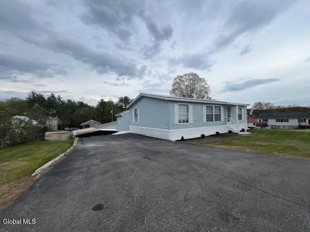 Photo of 52 2nd Avenue