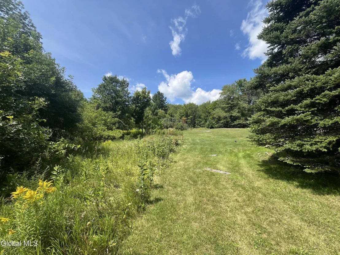 Photo of 675 Creek Road