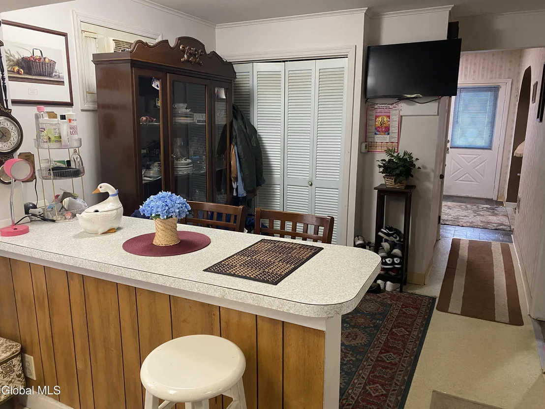 Photo of 817 Holland Road