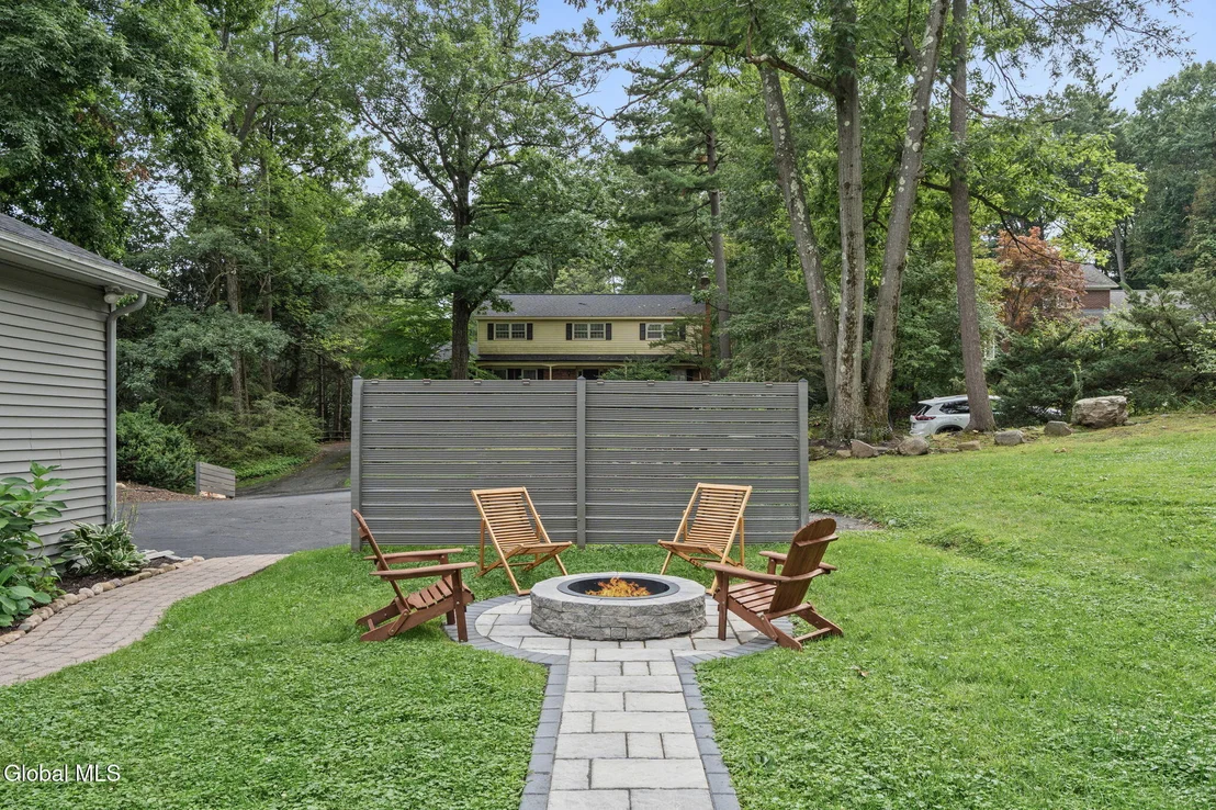 Photo of 2279 Pine Ridge Road
