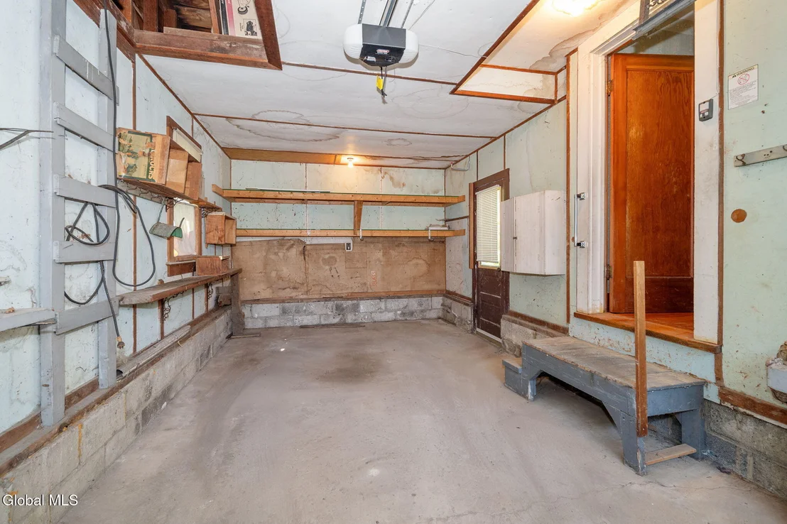 Photo of 122 Clinton Circle
