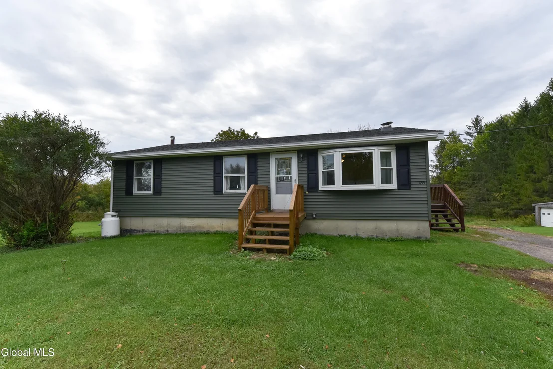 Photo of 455 Middle Road