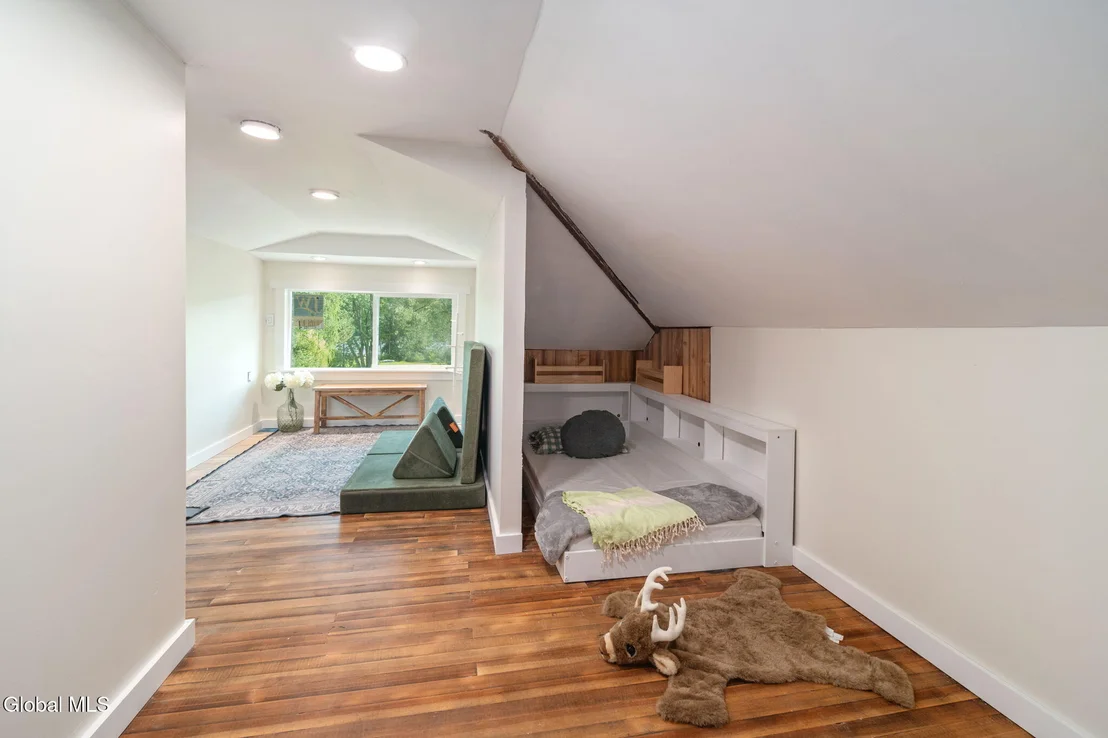 Photo of 246 Riverside Place