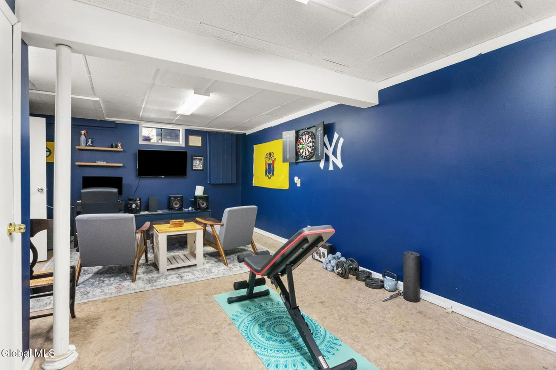 Photo of 19 Crown Point