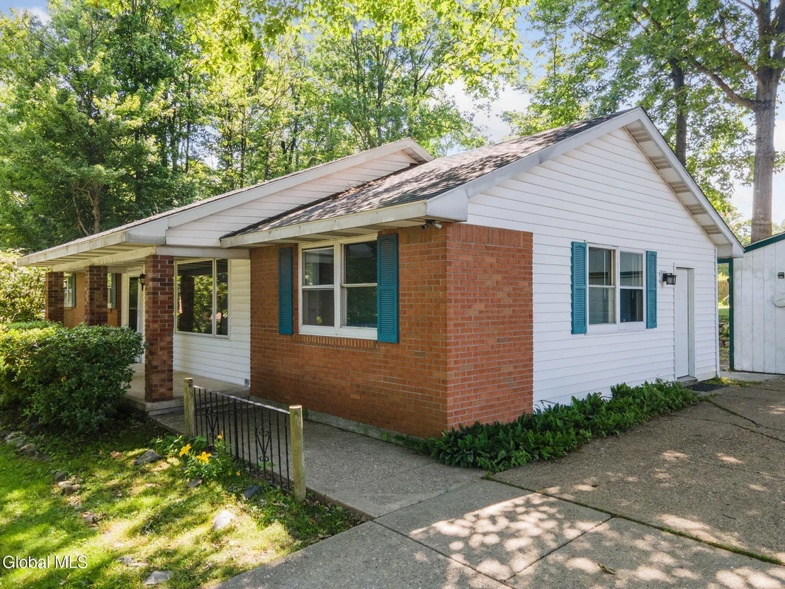 Photo of 11 Matthew Drive