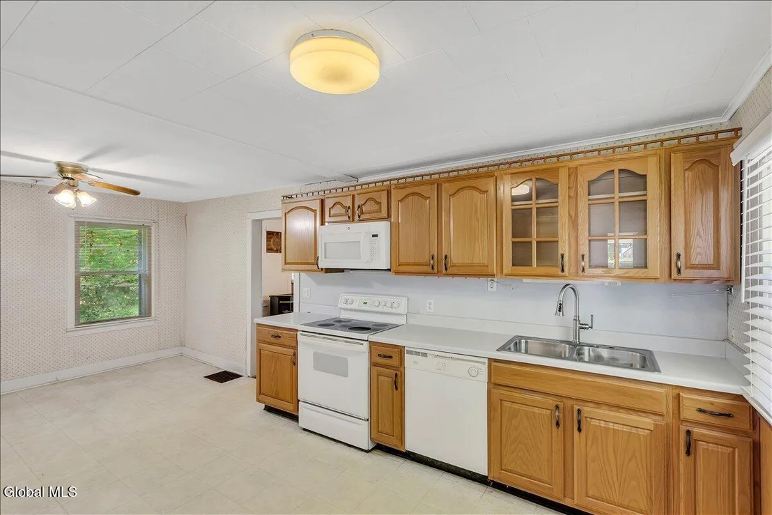 Photo of 60 Maple Avenue