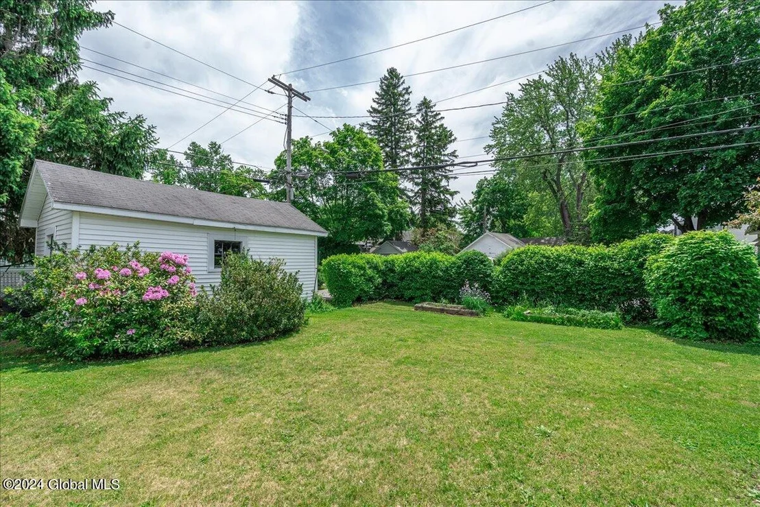 Photo of 1102 Baker Avenue