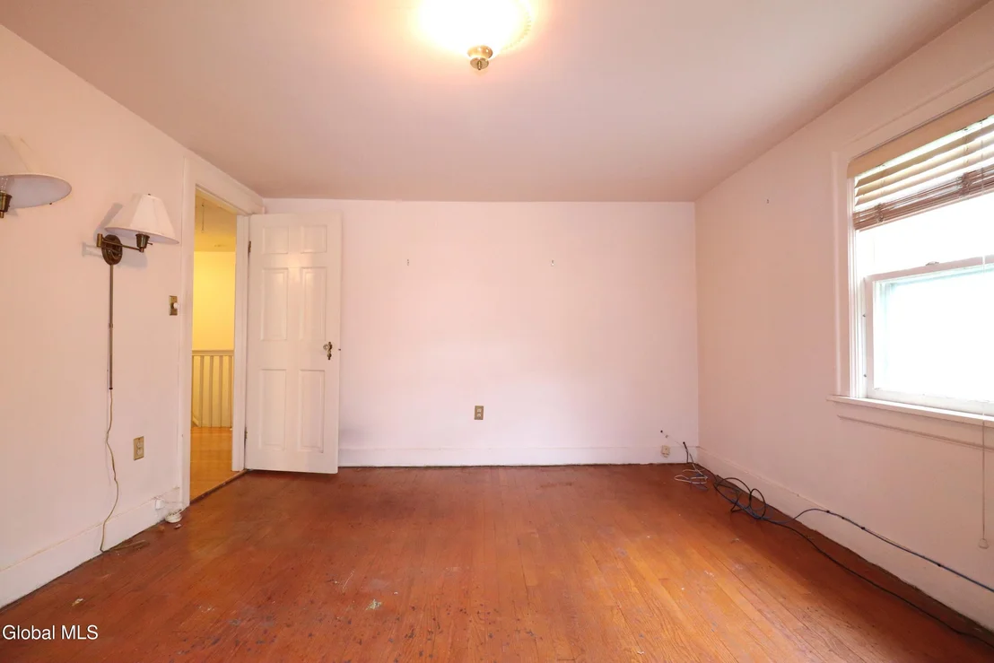 Photo of 2132 Niskayuna Drive