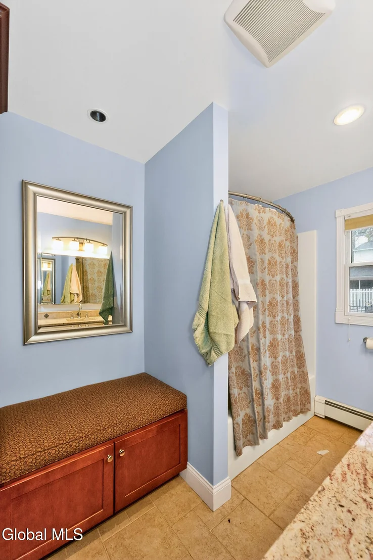 Photo of 7 N Maple Lane