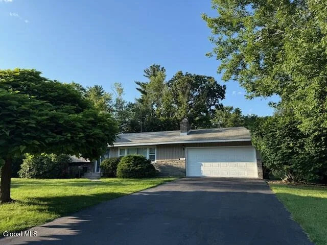 Photo of 112 Glenhill Drive