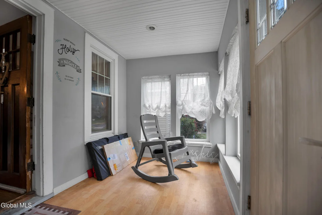 Photo of 1083 Brierwood Boulevard