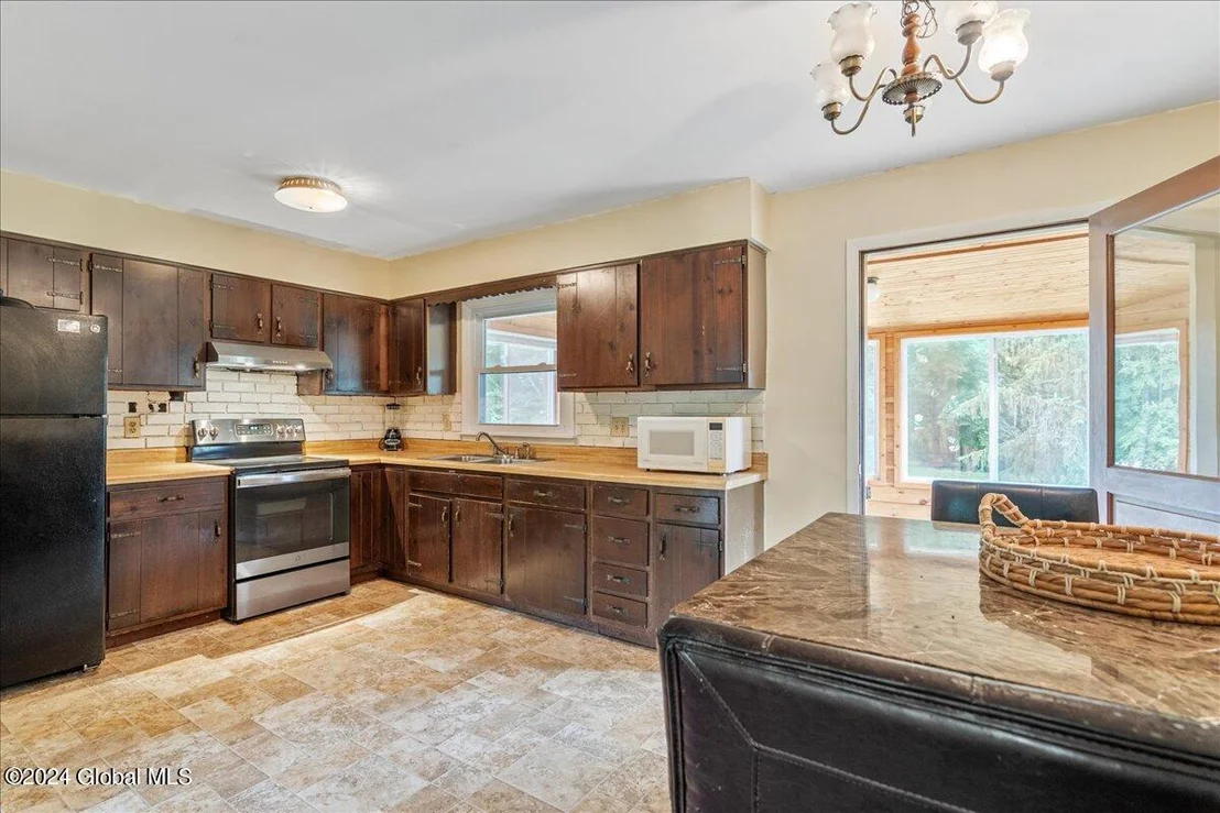 Photo of 38 Cook Circle