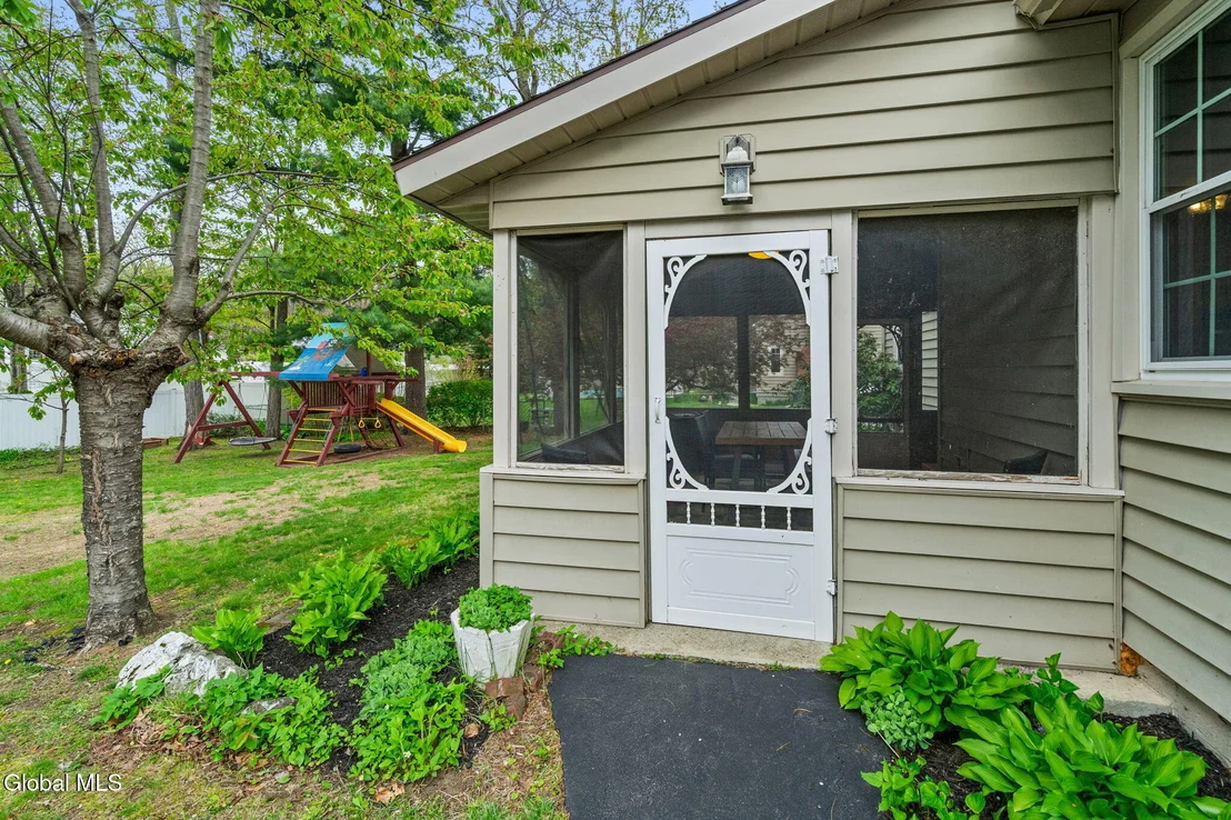 Photo of 3278 Marilyn Street
