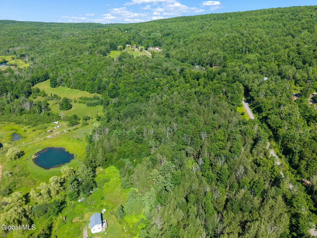 Photo of 253 Armlin Hill Road
