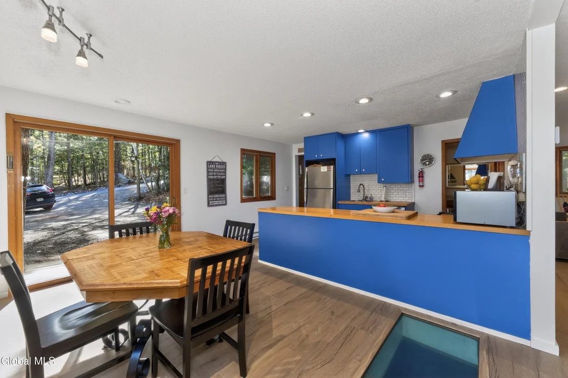 Photo of 55 Lakeview Drive