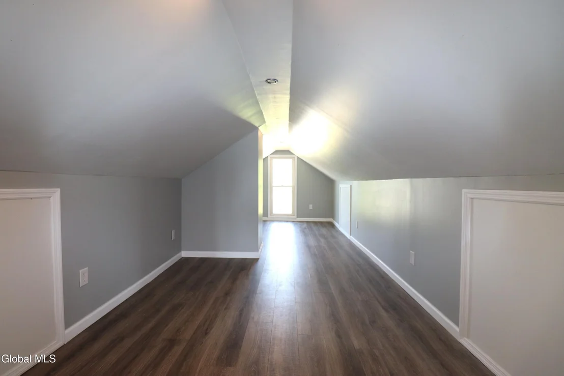 Photo of 319 Melrose Street