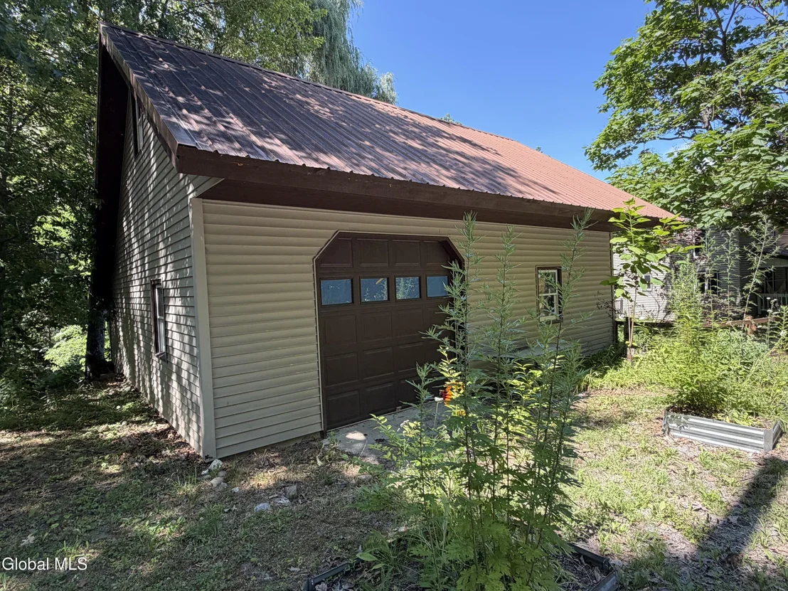 Photo of 24 Lakeview Avenue